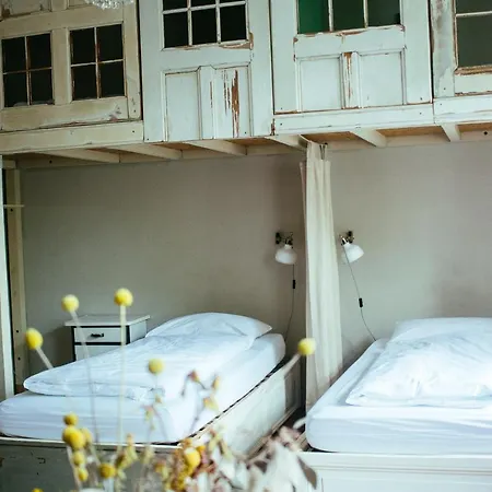 Хостел & Garten Eden *