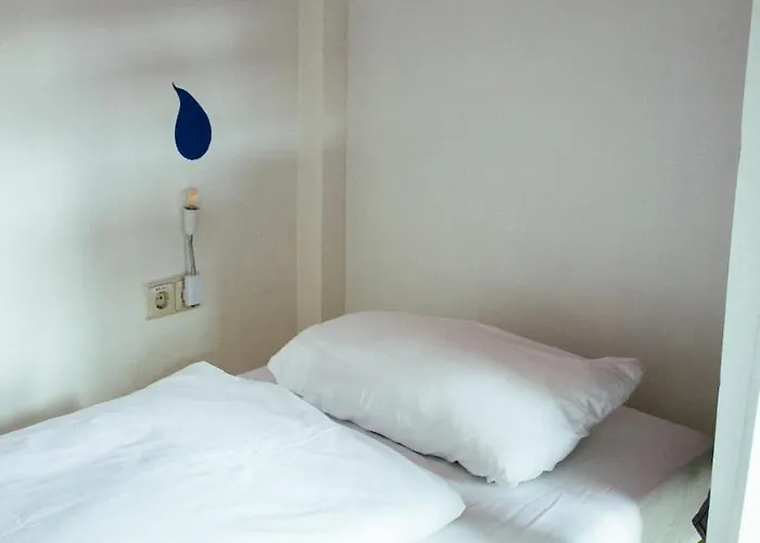 Хостел & Garten Eden